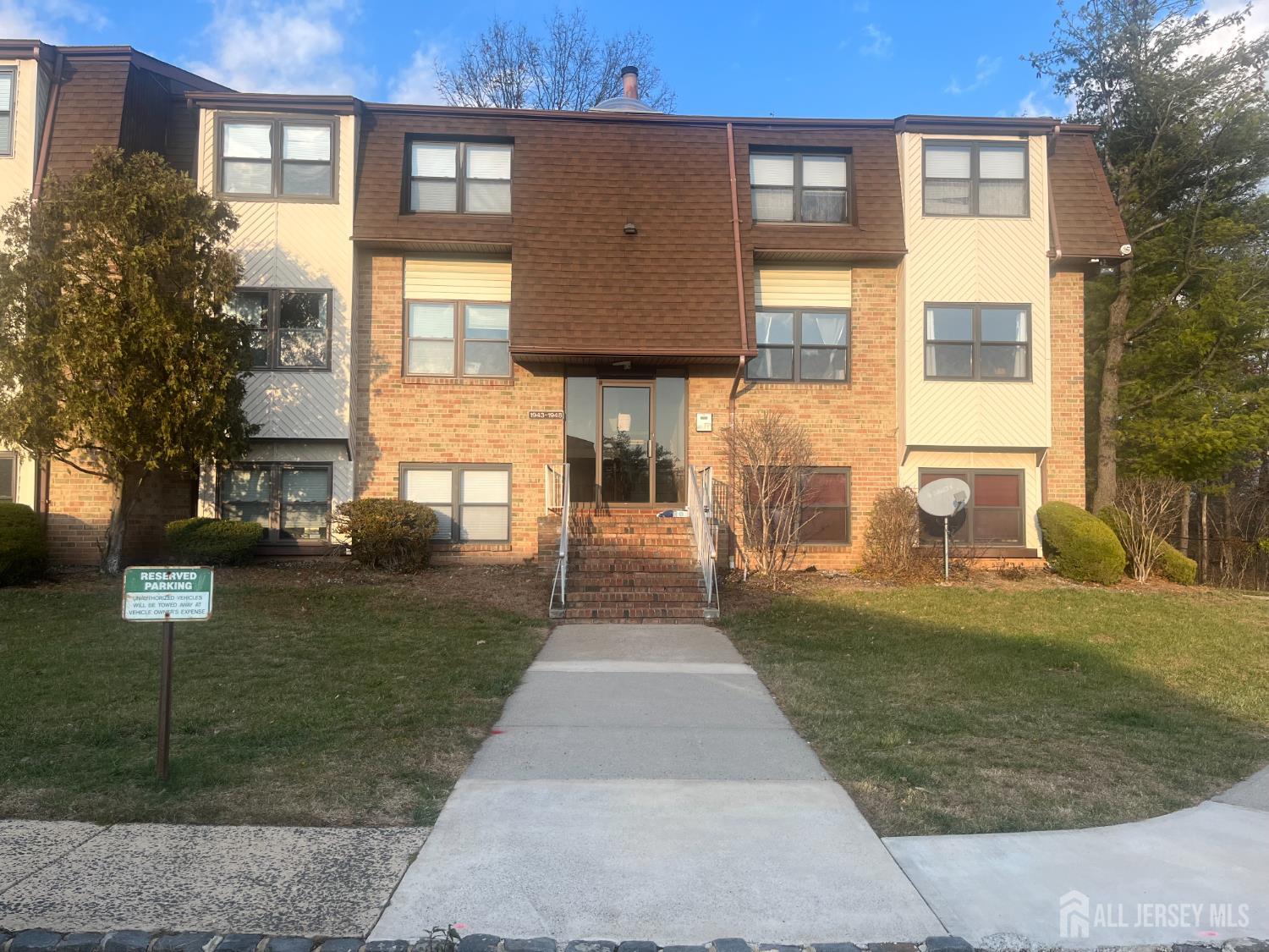 Homes for Sale in Edison, NJ