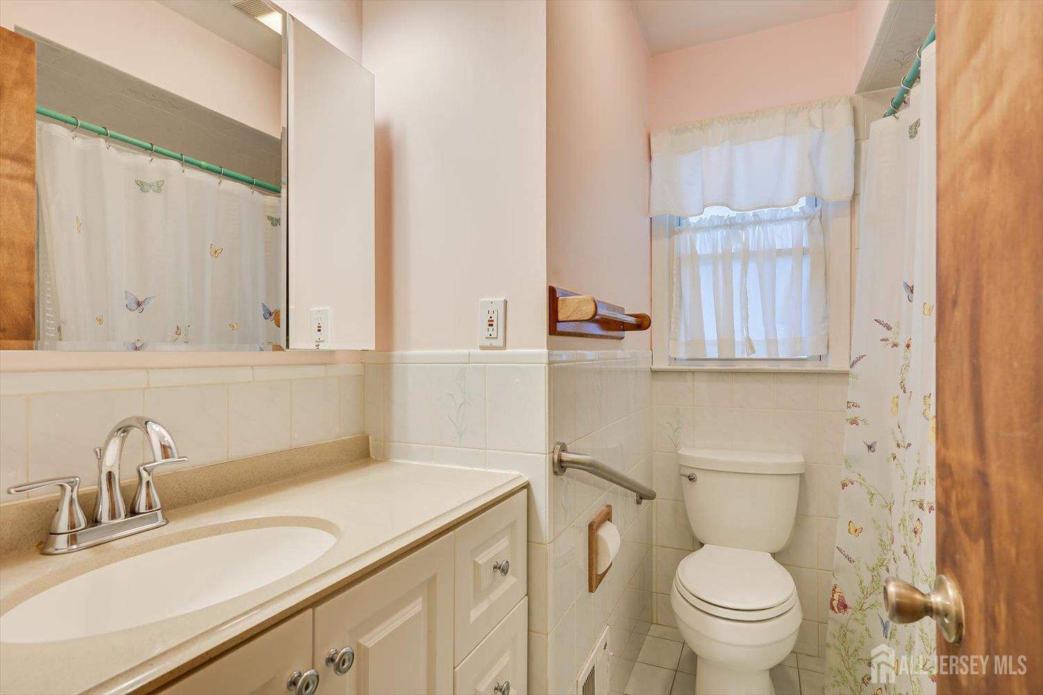 65 Rose, Edison, NJ, 08817