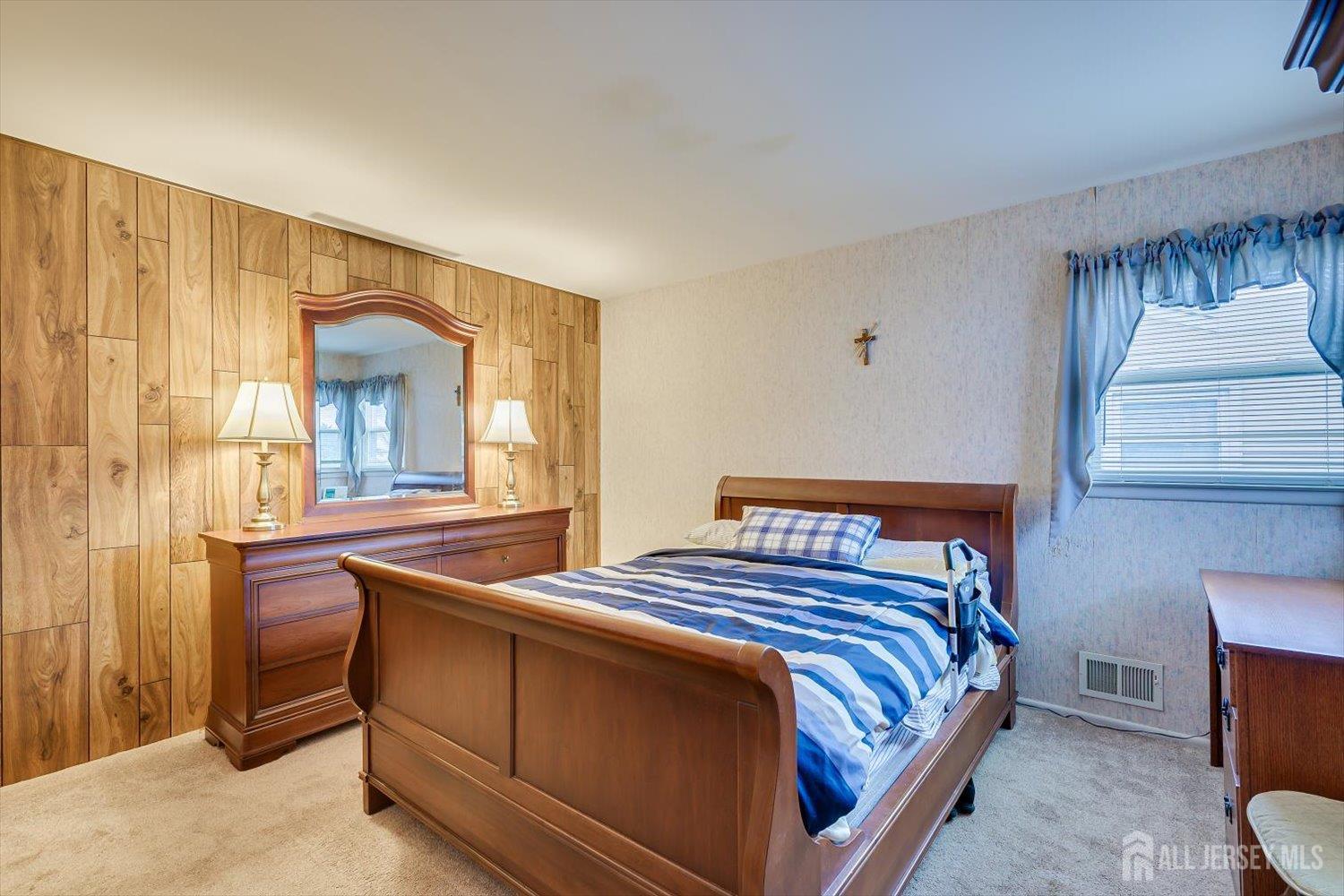 65 Rose, Edison, NJ, 08817