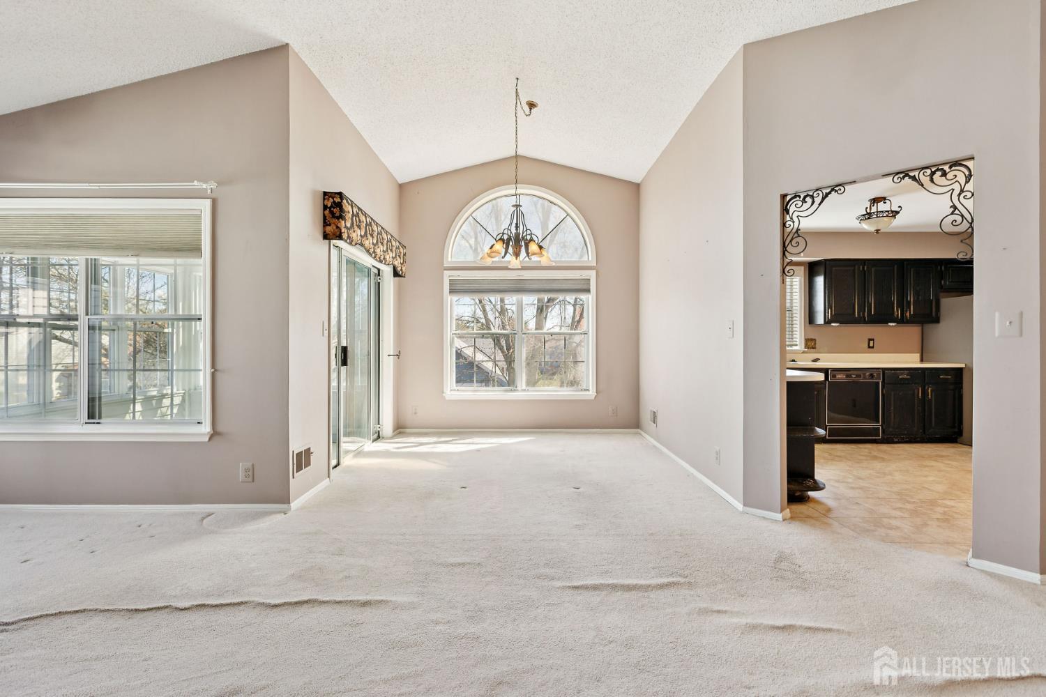 10 Andrew Johnson UNIT C, Monroe, NJ, 08831