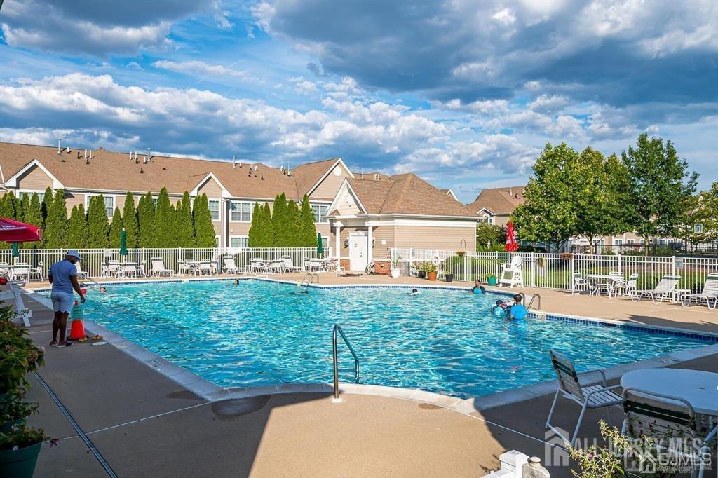 2318 Edward stec, Edison, NJ, 08837