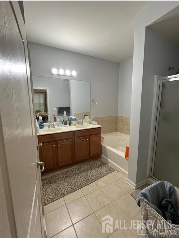 2318 Edward stec, Edison, NJ, 08837