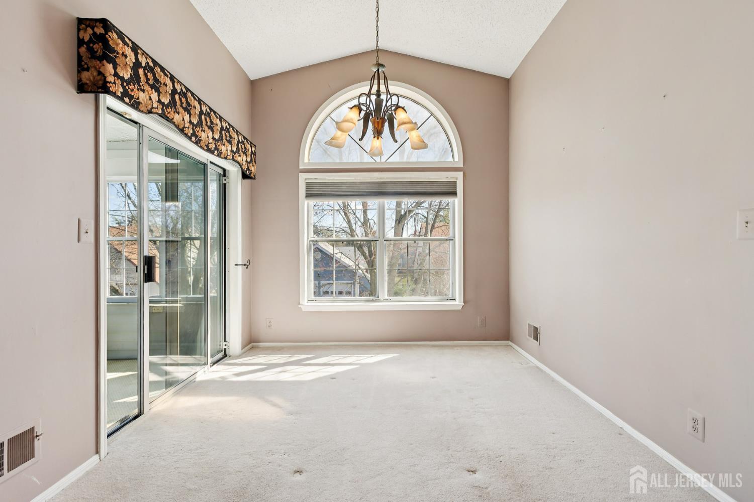 10 Andrew Johnson UNIT C, Monroe, NJ, 08831