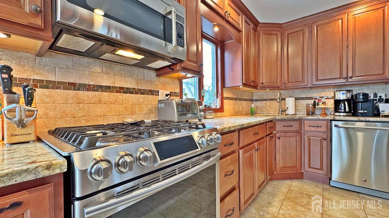 19 Norton, Edison, NJ, 08820