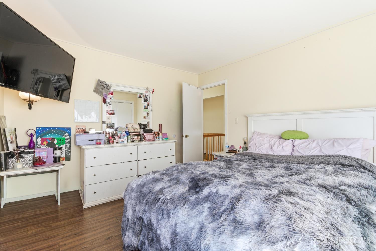 29 Exeter, Franklin, NJ, 08873