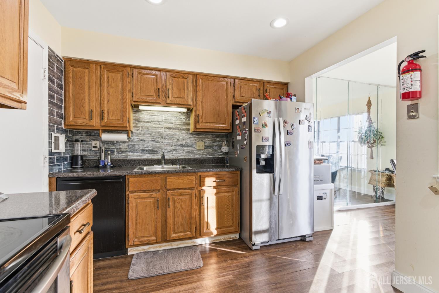 29 Exeter, Franklin, NJ, 08873