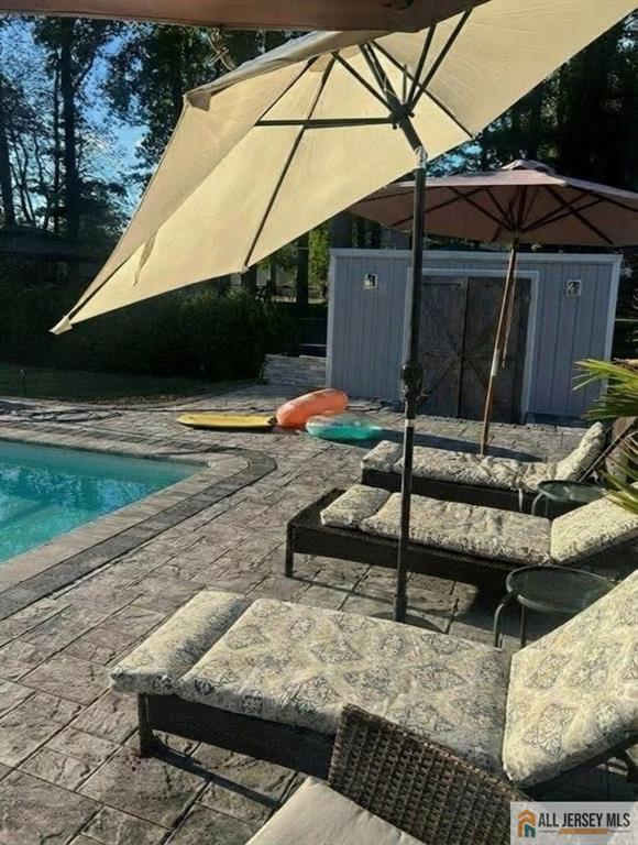 15 New Dover, Colonia, NJ, 07067