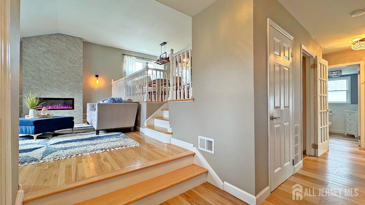 19 Norton, Edison, NJ, 08820