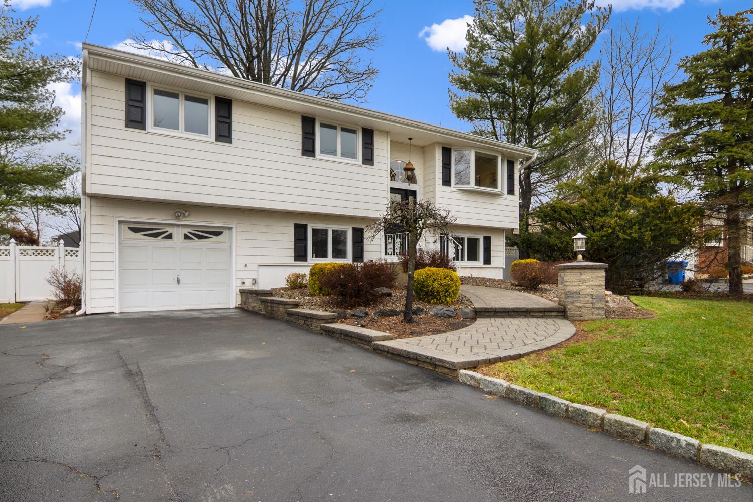 Homes for Sale in Piscataway, NJ