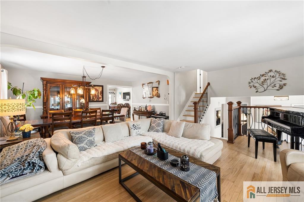 15 New Dover, Colonia, NJ, 07067