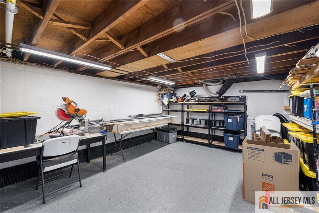 15 New Dover, Colonia, NJ, 07067