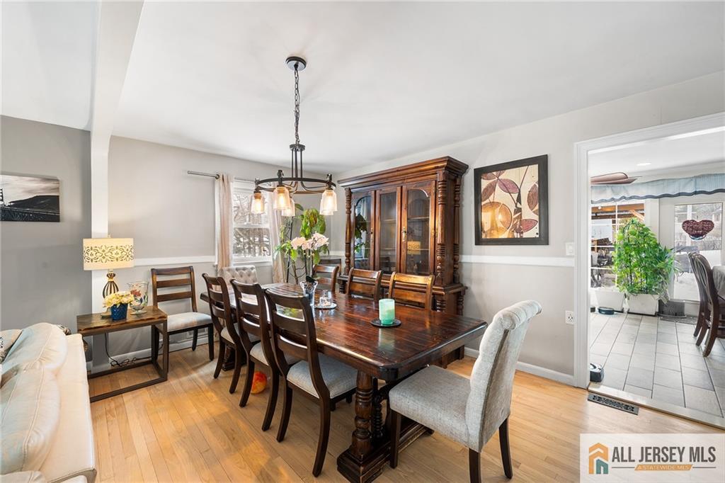 15 New Dover, Colonia, NJ, 07067