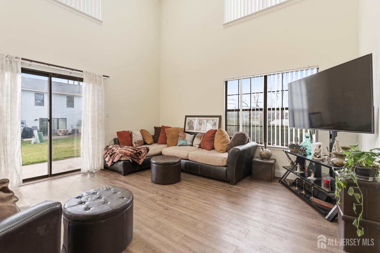 29 Exeter, Franklin, NJ, 08873