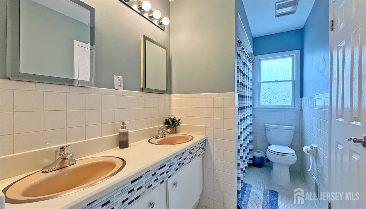 19 Norton, Edison, NJ, 08820