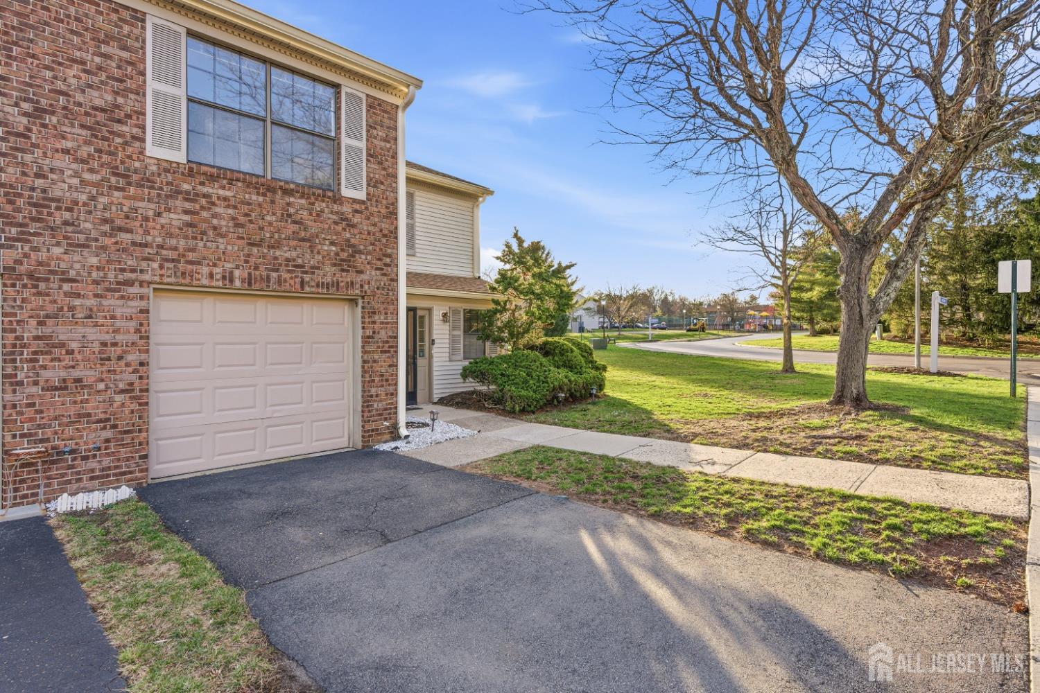 29 Exeter, Franklin, NJ, 08873