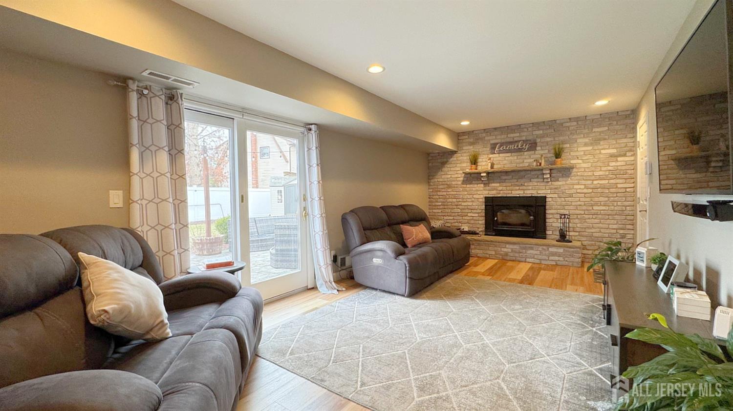 19 Norton, Edison, NJ, 08820