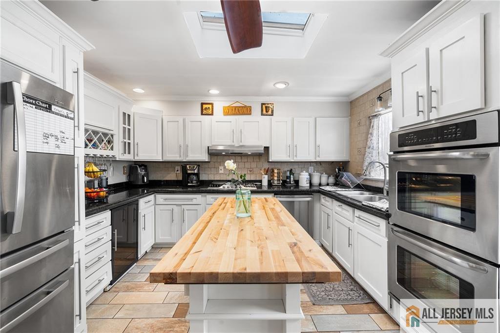 15 New Dover, Colonia, NJ, 07067