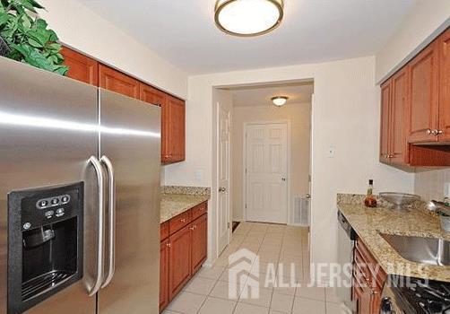 1111 EDISON GLEN, Edison, NJ, 08837