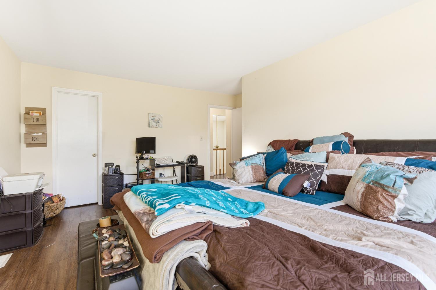 29 Exeter, Franklin, NJ, 08873