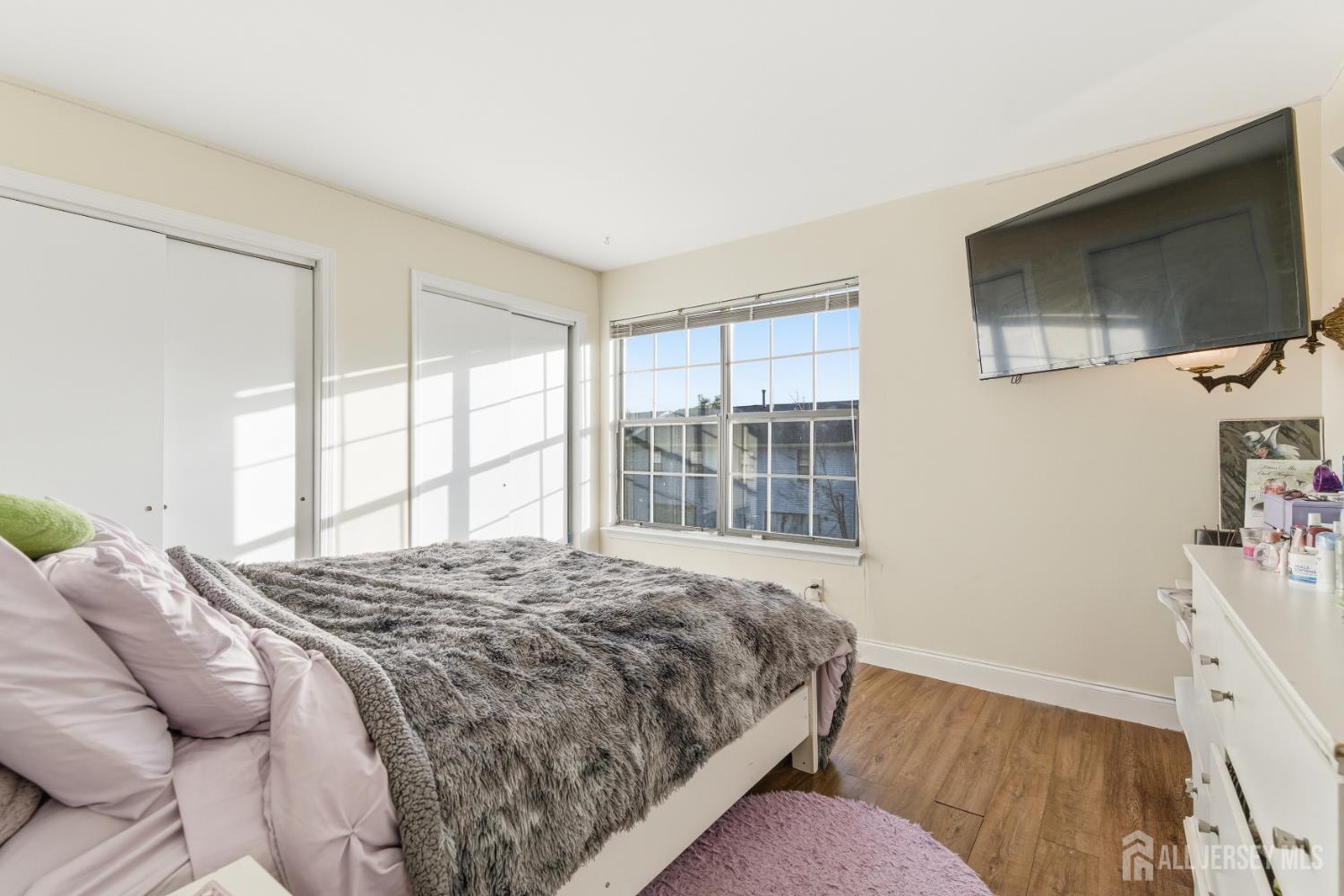 29 Exeter, Franklin, NJ, 08873