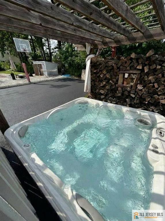 15 New Dover, Colonia, NJ, 07067