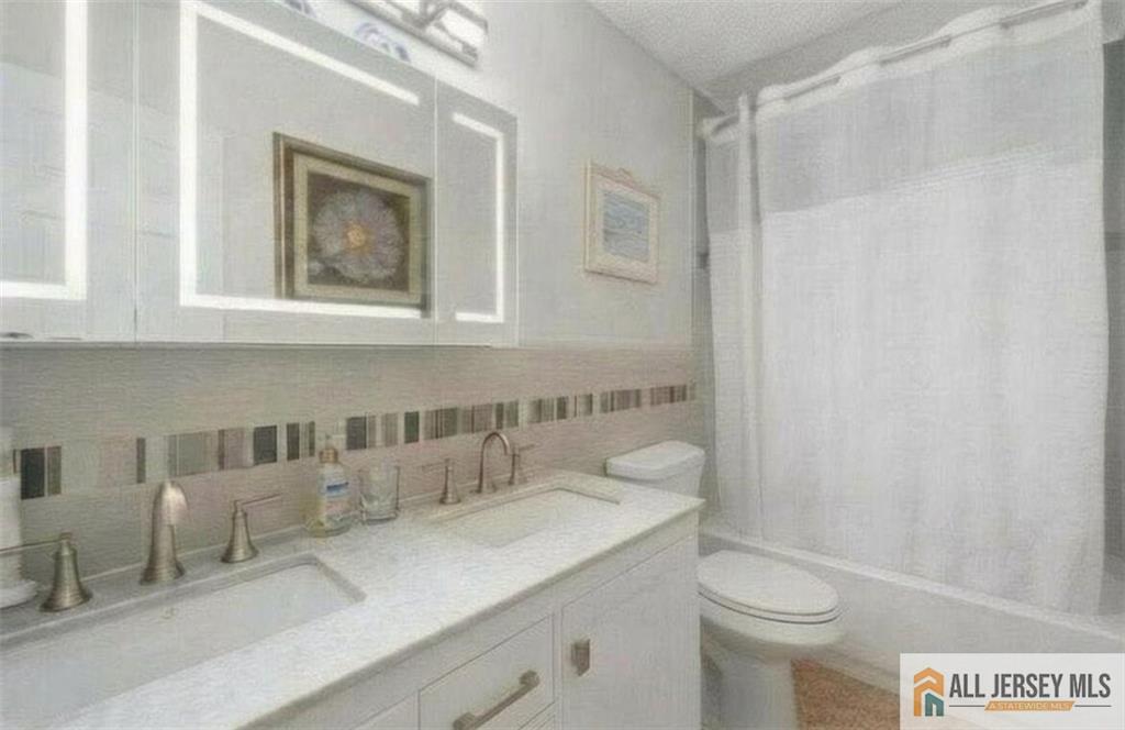 15 New Dover, Colonia, NJ, 07067