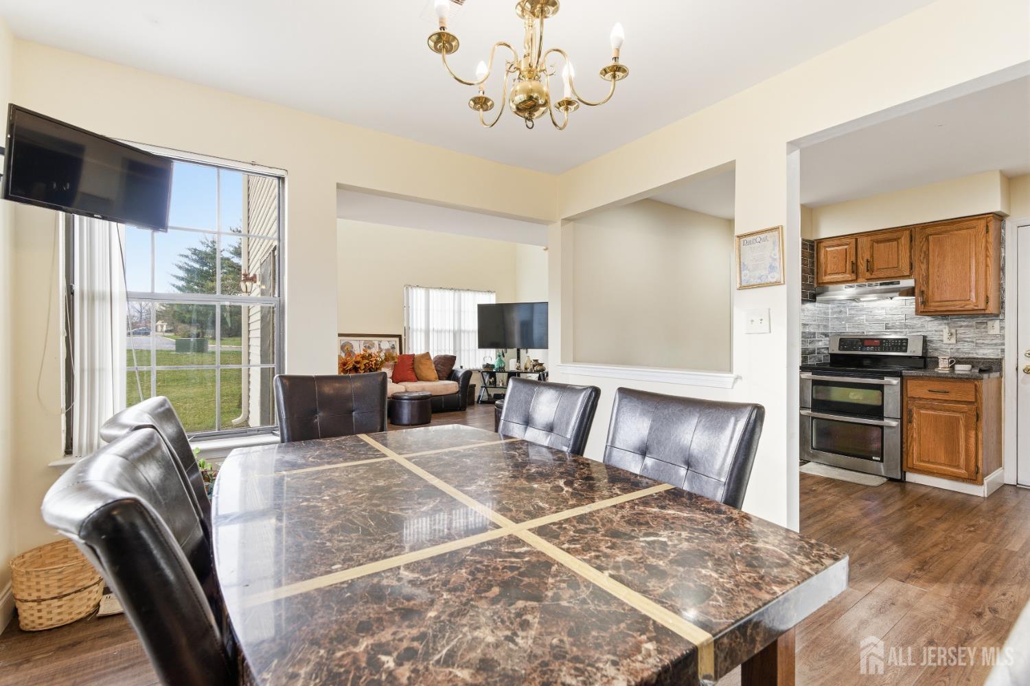 29 Exeter, Franklin, NJ, 08873