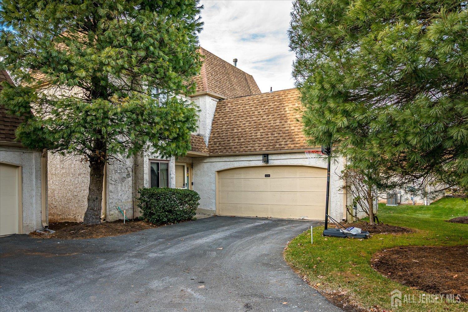 Homes for Sale in Edison, NJ