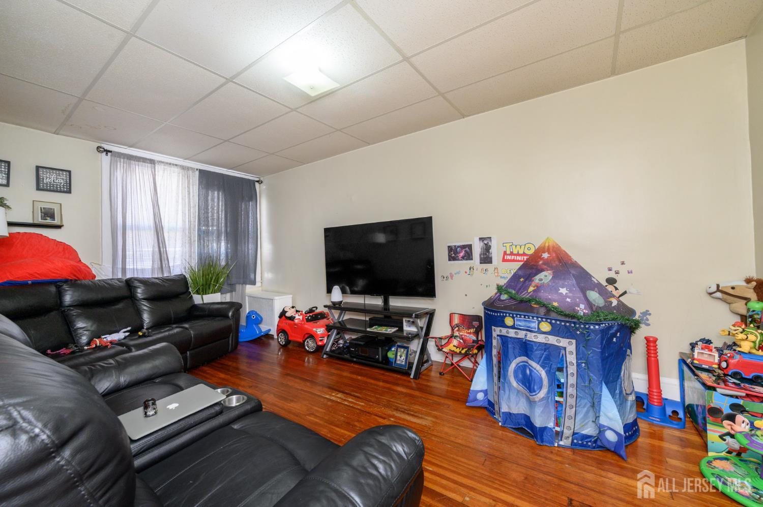 427-429 N N 12th, Newark, NJ, 07107