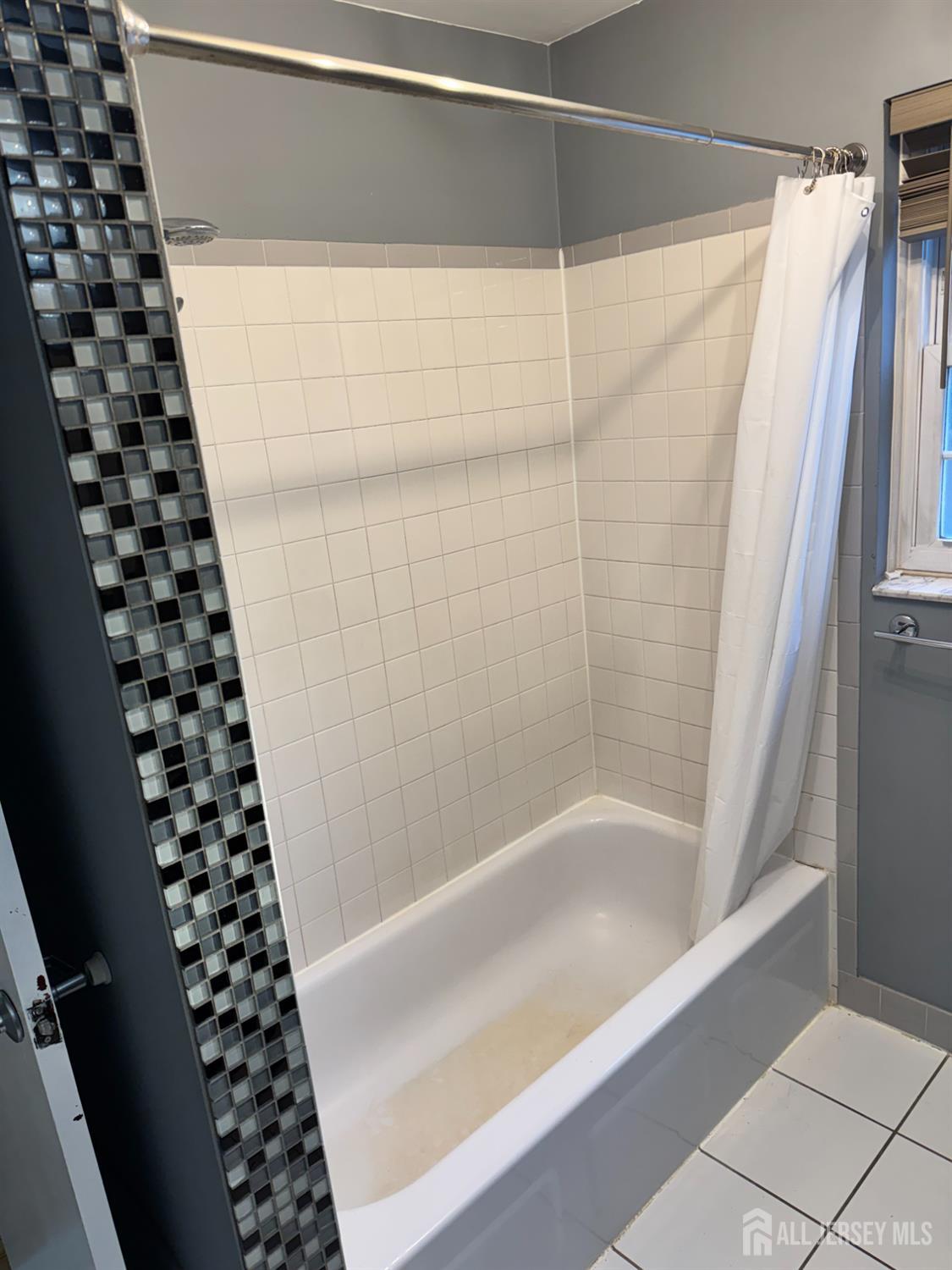 6501 Avenue C, Edison, NJ, 08837