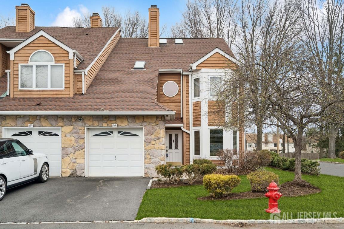 Homes for Sale in Edison, NJ