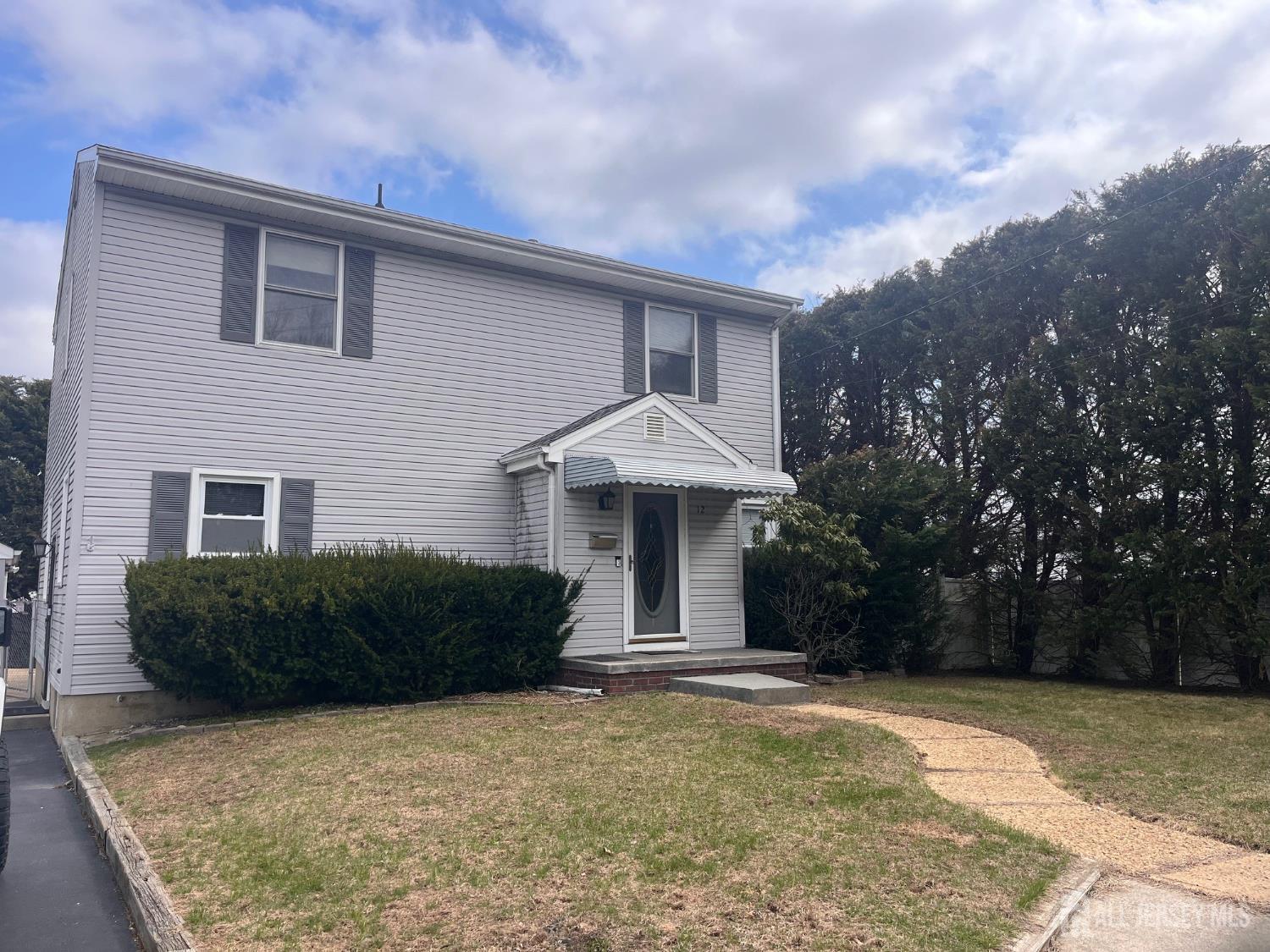 12 Burlew, Sayreville, NJ, 08859