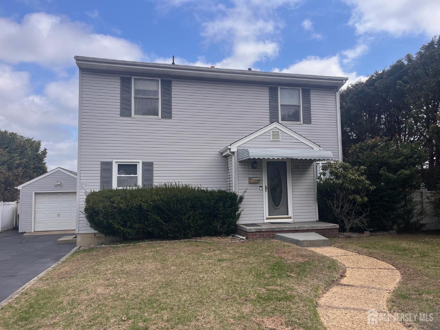 12 Burlew, Sayreville, NJ, 08859