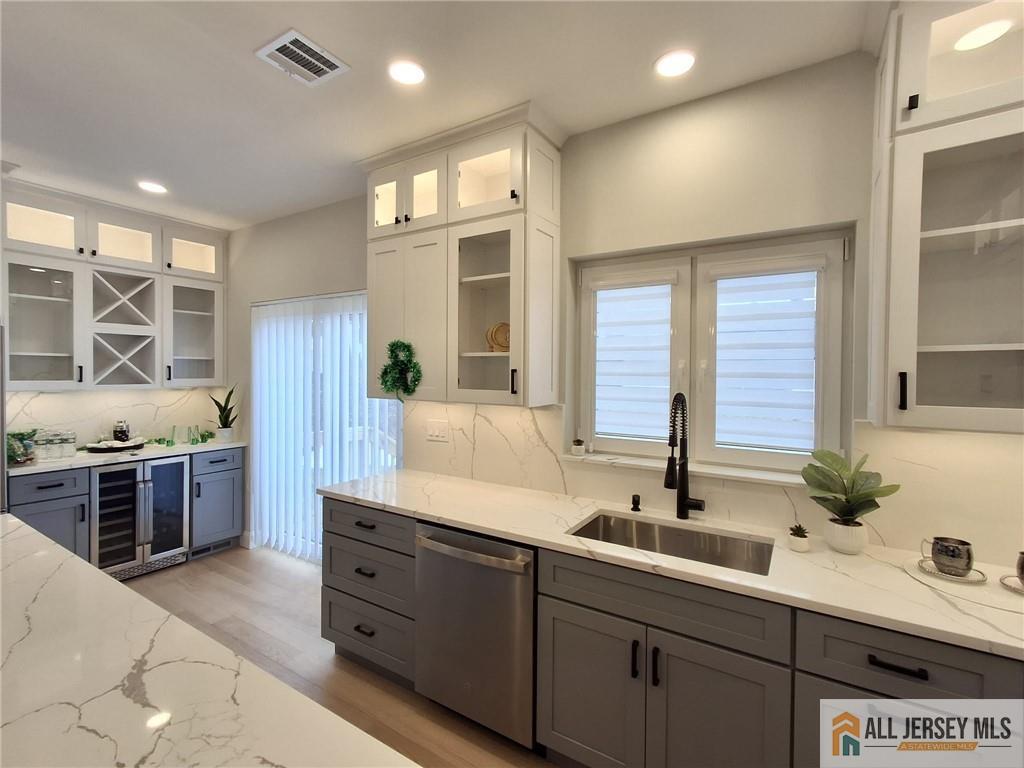 Homes for sale in South Amboy, NJ | 440 Railroad Ave, South Amboy, NJ 08879 | MLS# 2661212M