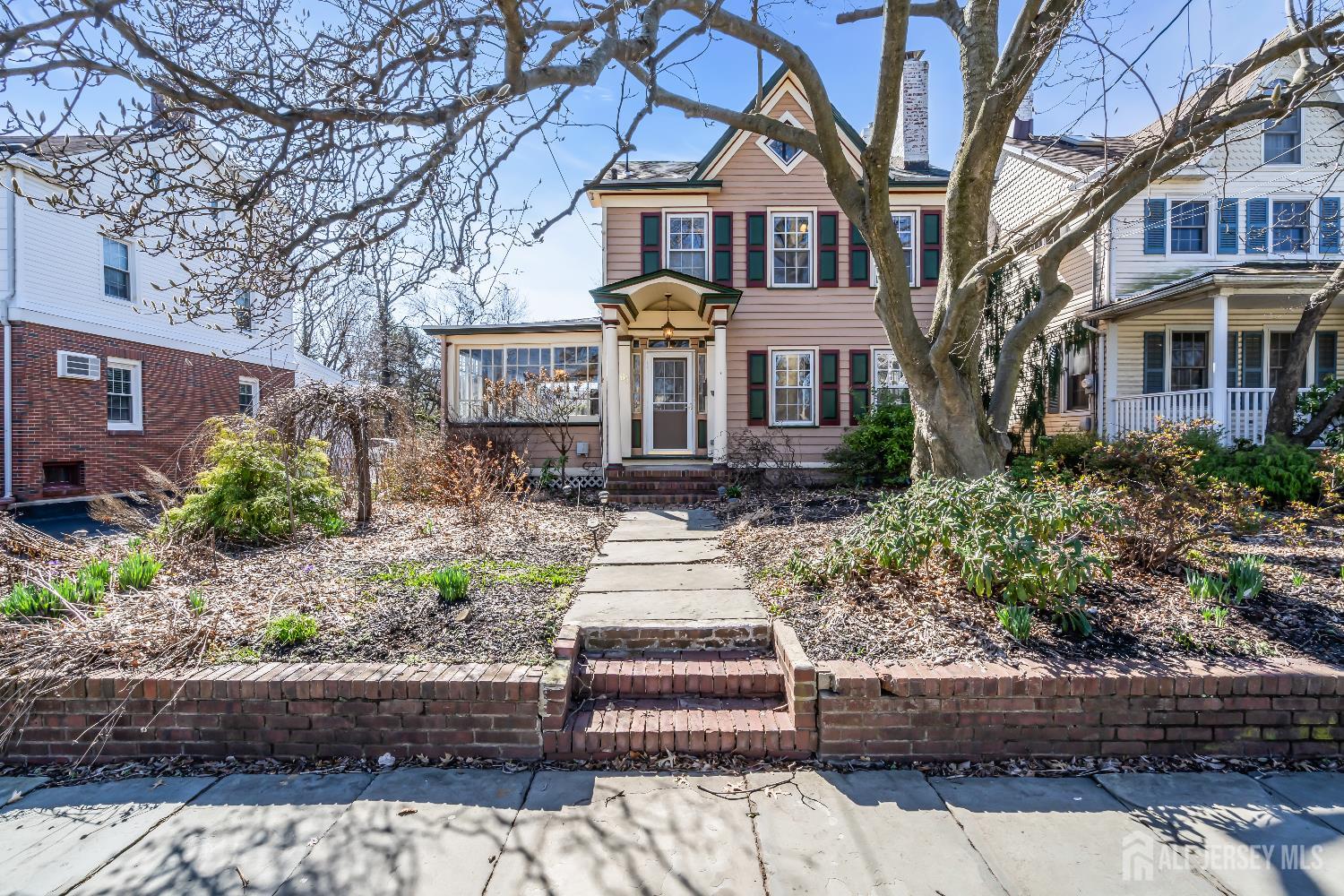 Homes for sale in Woodbridge Proper, NJ | 65 Green St, Woodbridge Proper, NJ 07095 | MLS# 2611685R