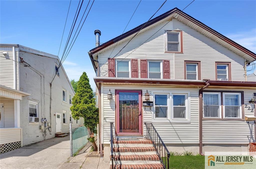 Homes for sale in South Amboy, NJ | 224 2Nd St, South Amboy, NJ 08879 | MLS# 2561487M