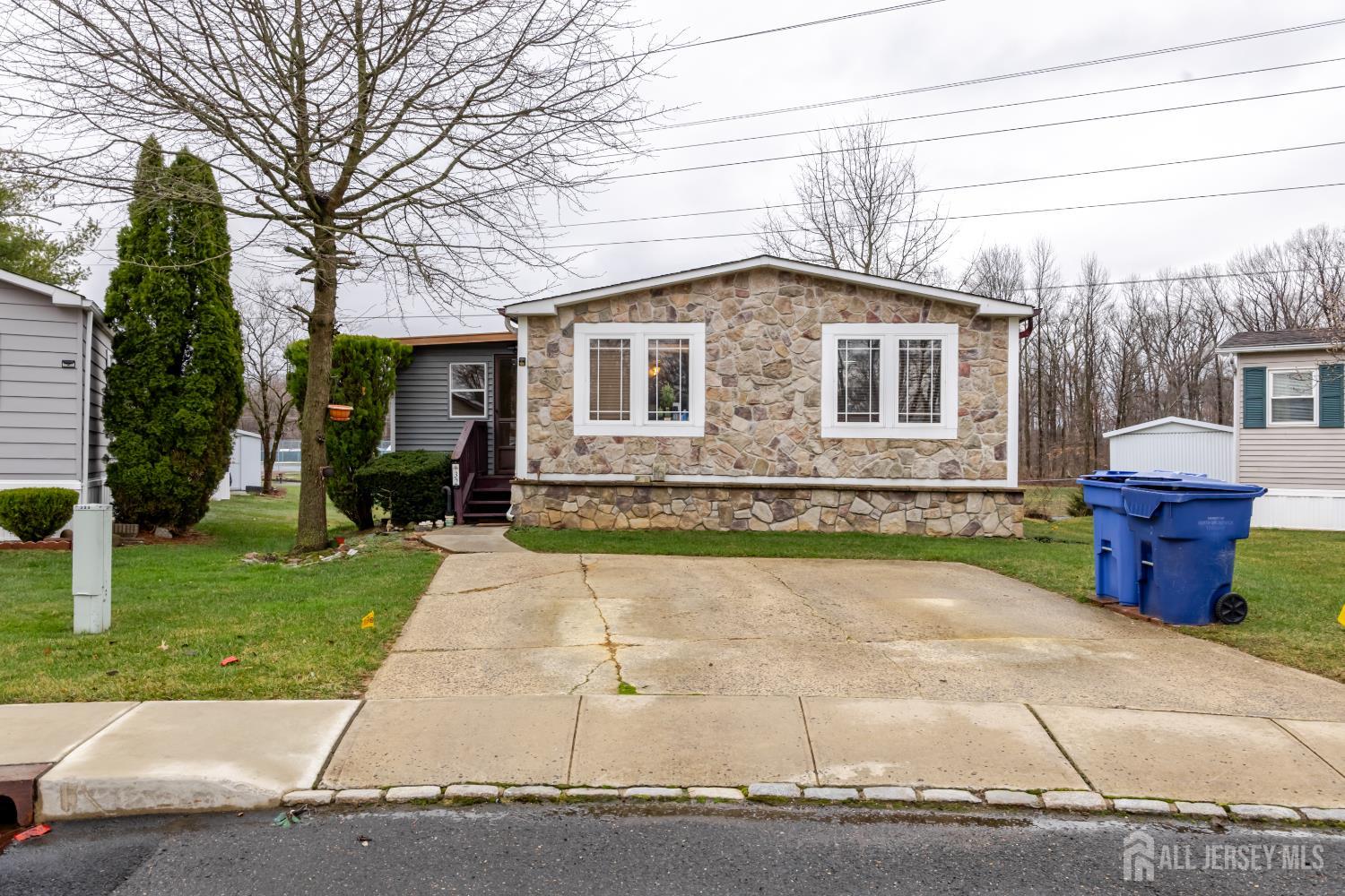 12 Maine, South Brunswick, NJ, 08852