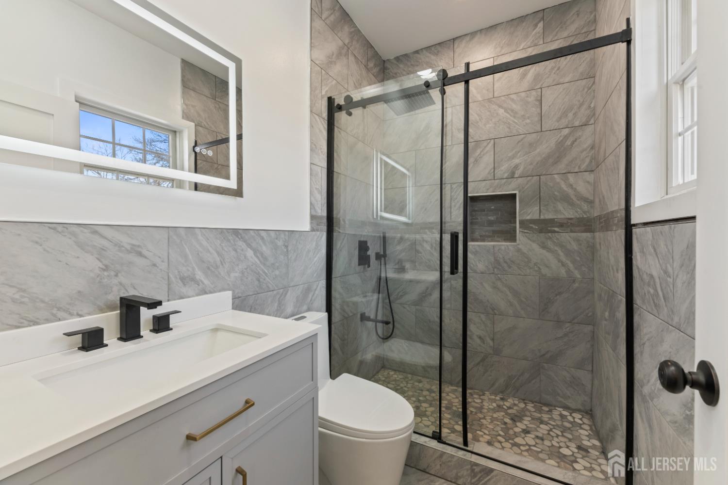 1855 Woodland, Edison, NJ, 08820