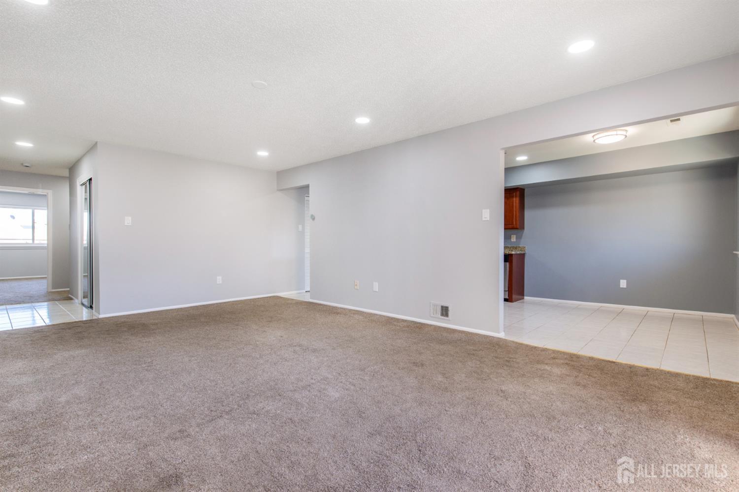 1614 Edison Glen, Edison, NJ, 08837