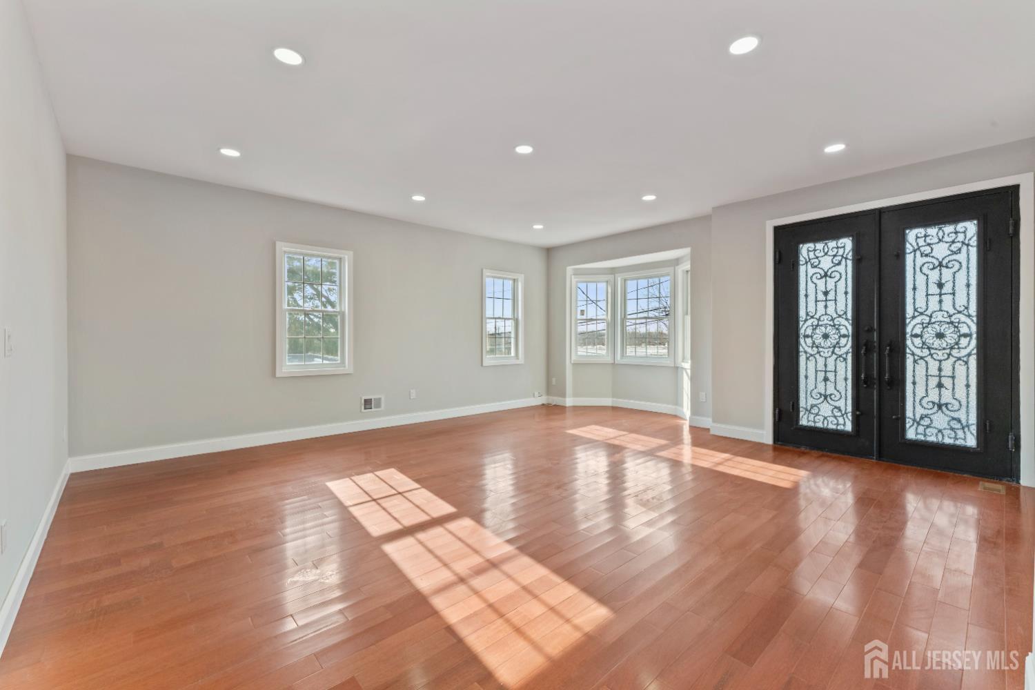 1855 Woodland, Edison, NJ, 08820