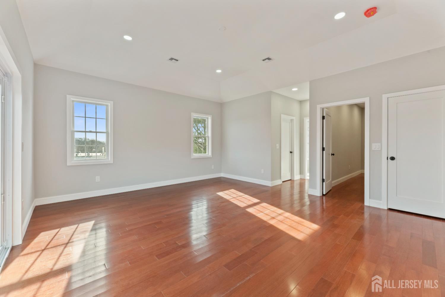 1855 Woodland, Edison, NJ, 08820