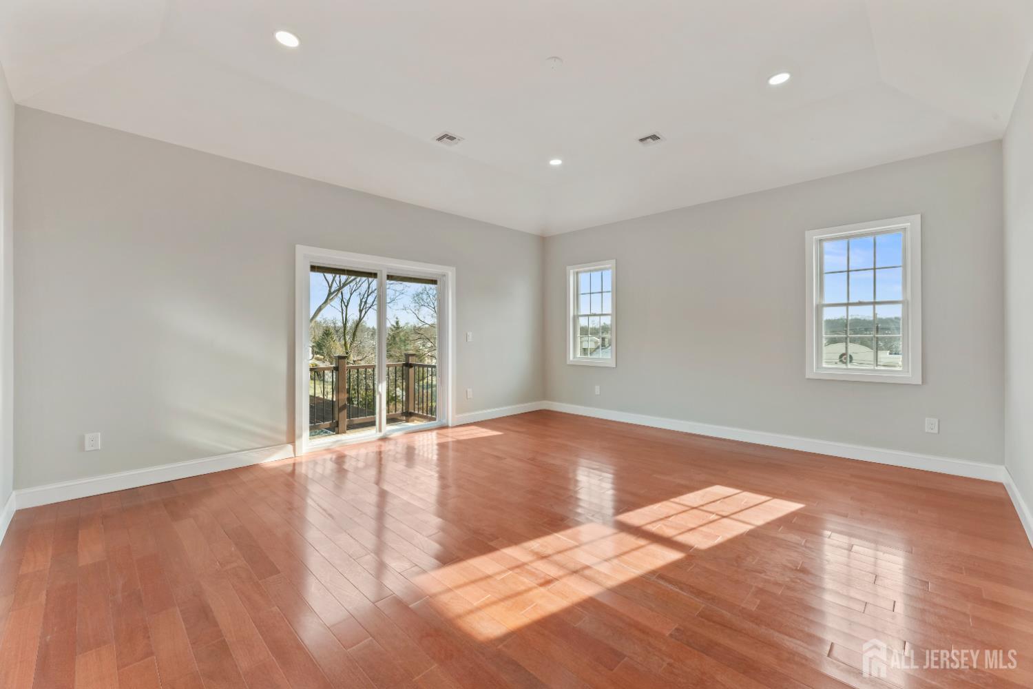 1855 Woodland, Edison, NJ, 08820