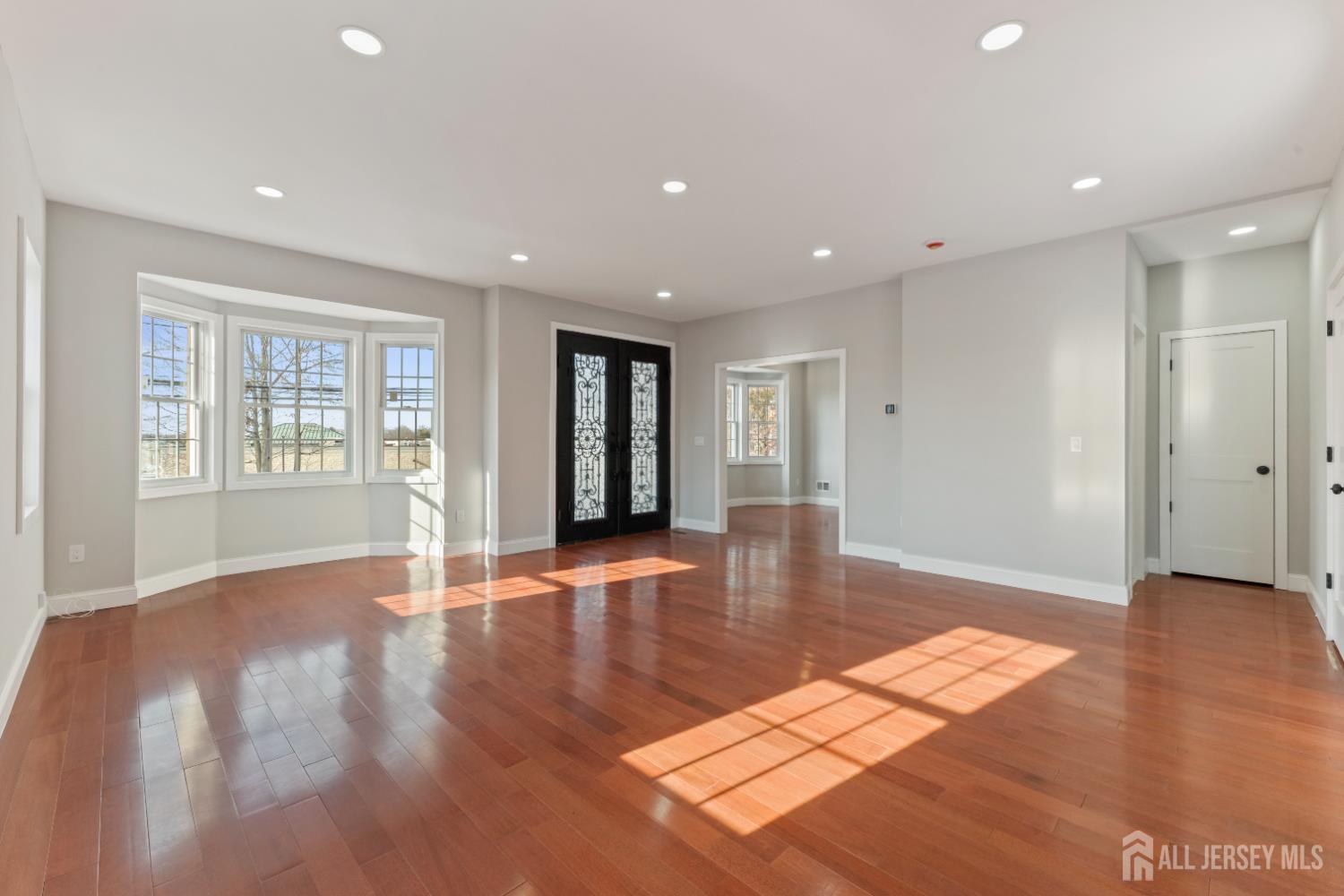 1855 Woodland, Edison, NJ, 08820