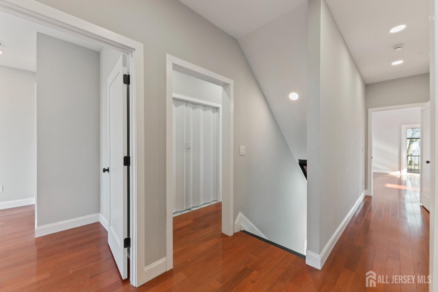 1855 Woodland, Edison, NJ, 08820