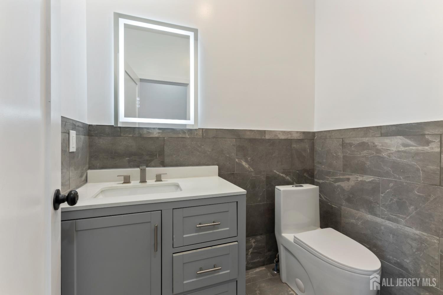 1855 Woodland, Edison, NJ, 08820