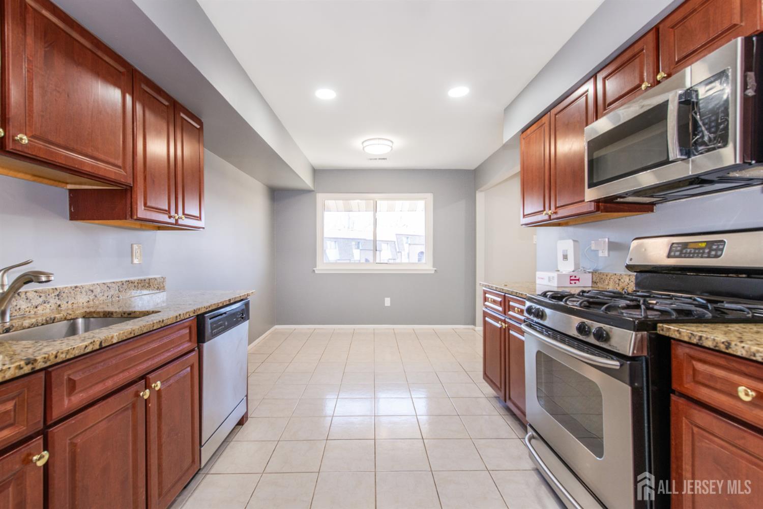 1614 Edison Glen, Edison, NJ, 08837