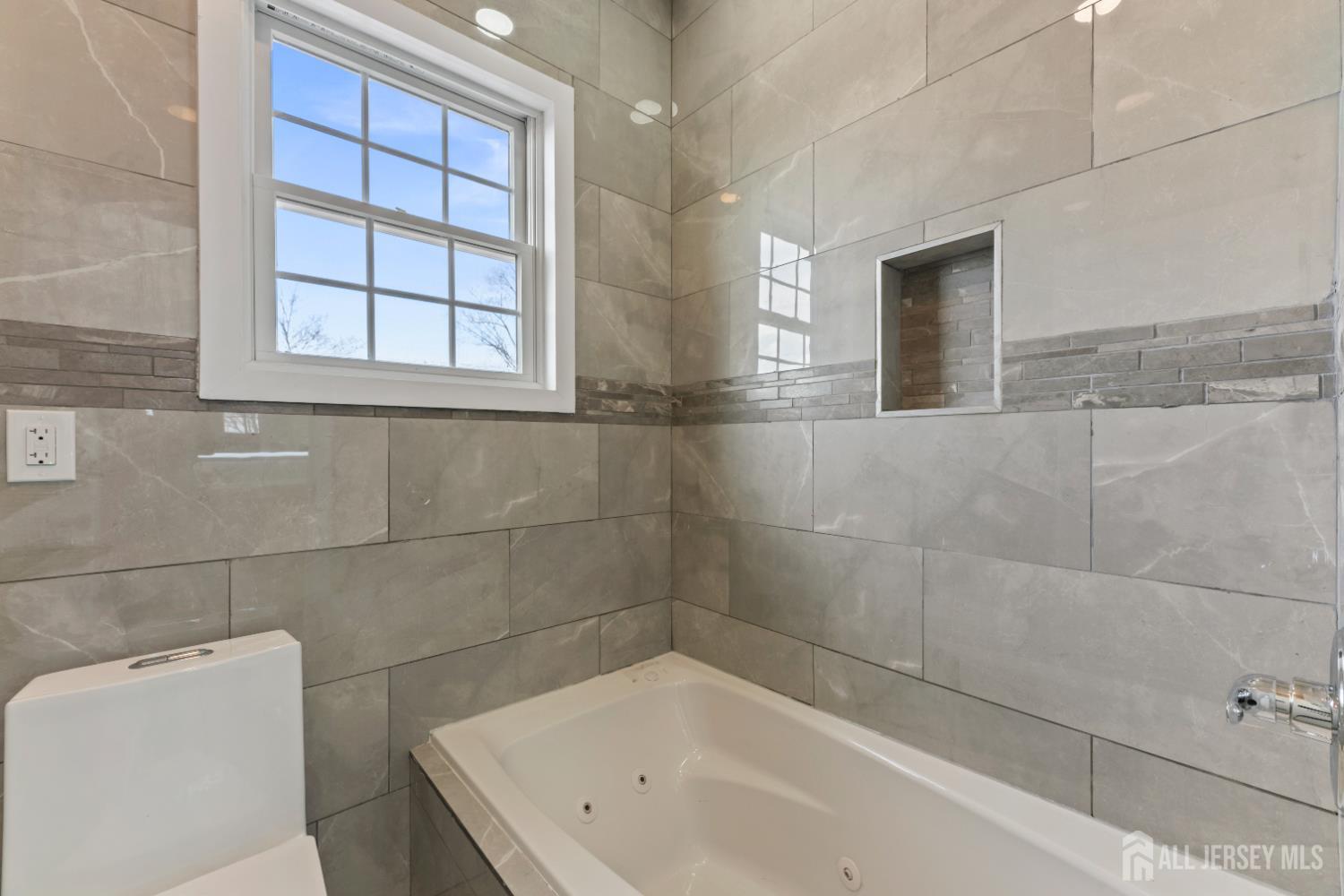 1855 Woodland, Edison, NJ, 08820