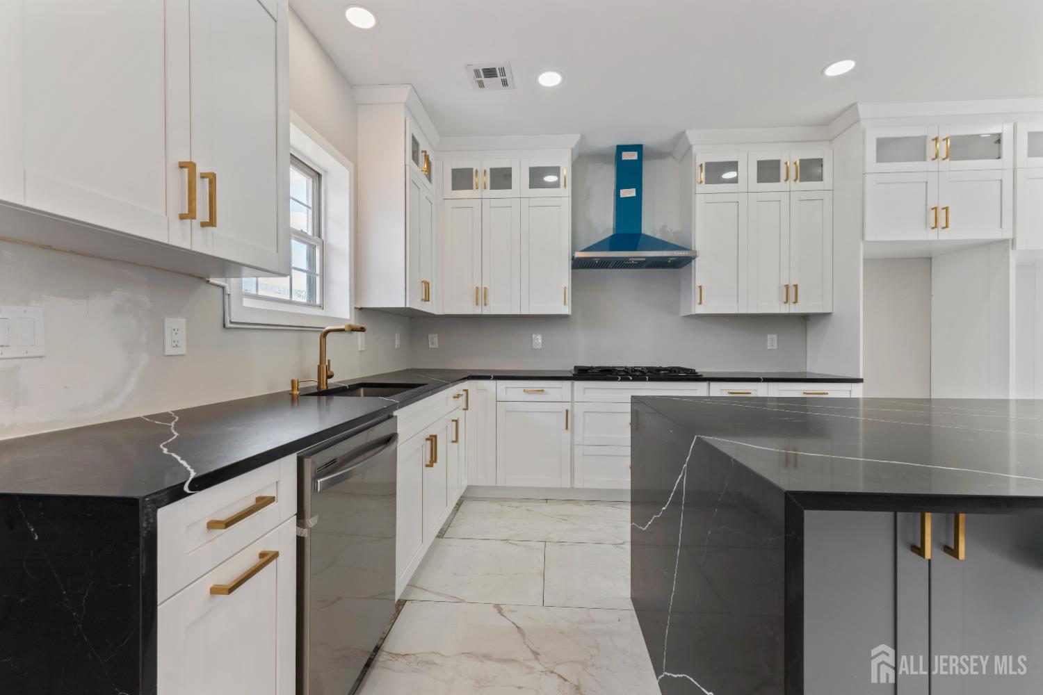 1855 Woodland, Edison, NJ, 08820