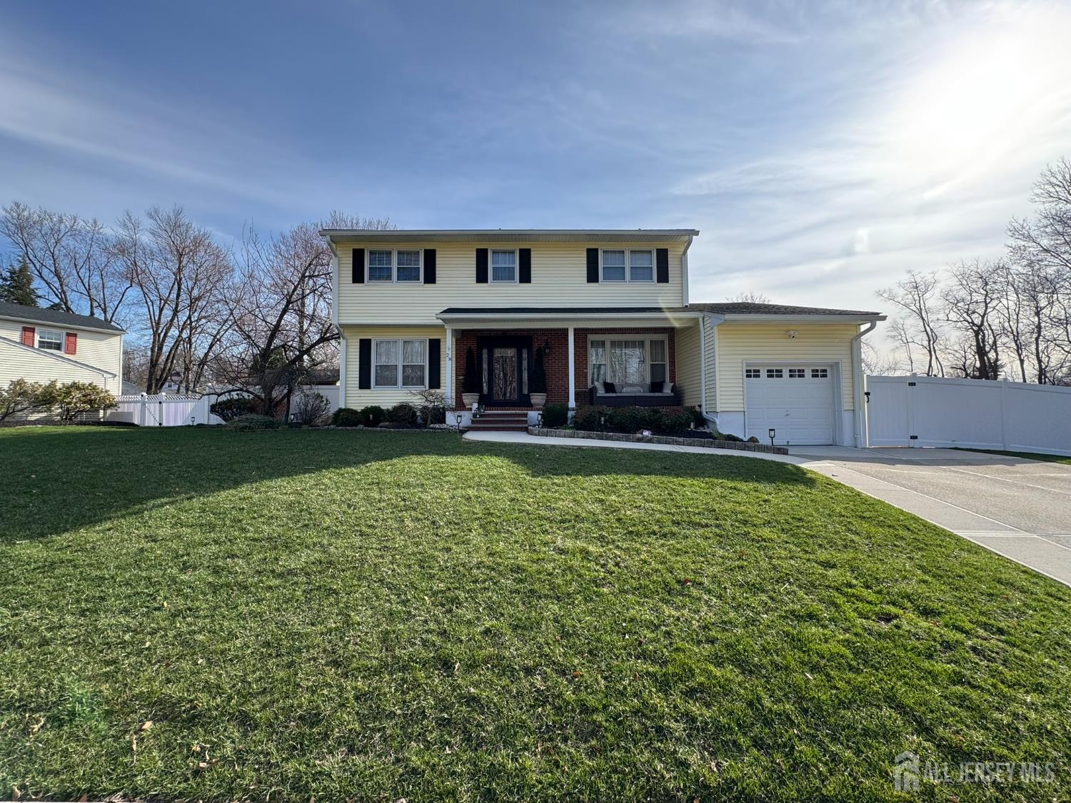 Homes for Sale in South Brunswick, NJ