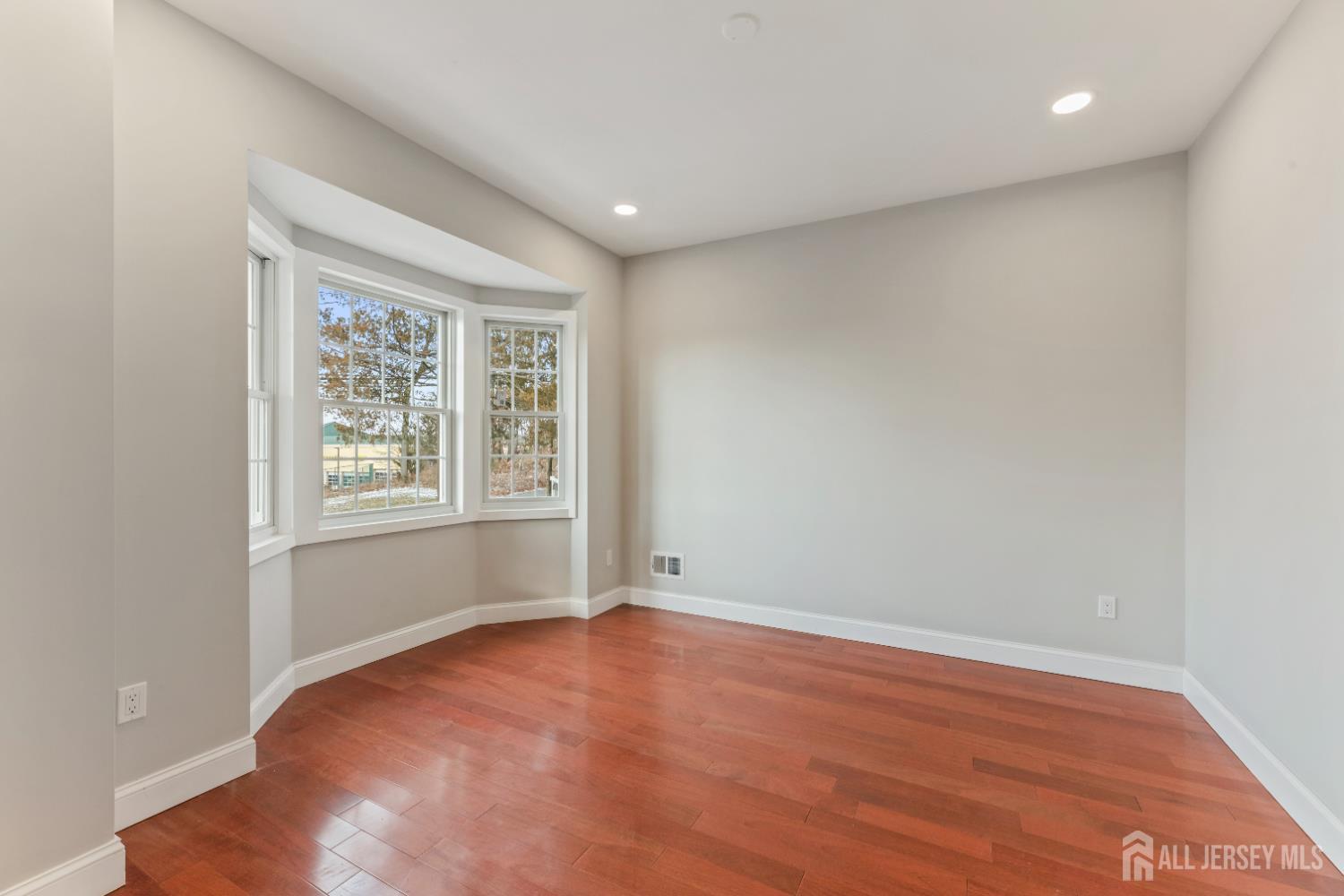 1855 Woodland, Edison, NJ, 08820